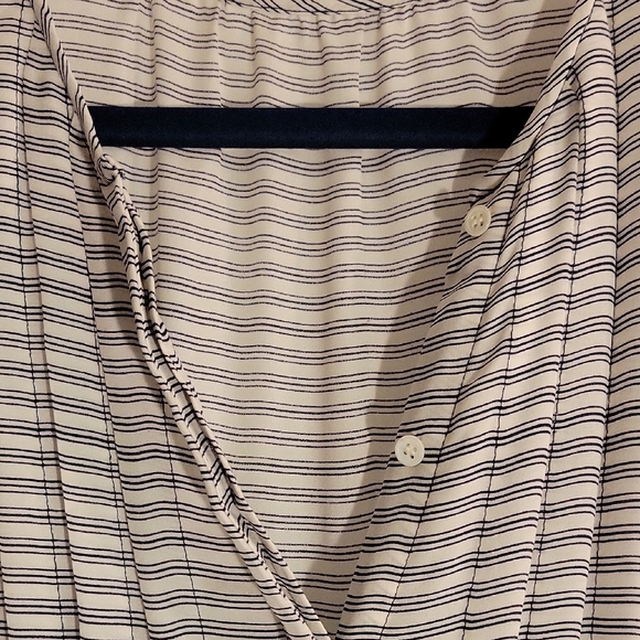 Joie Silk White and Navy Pleated Mandarin Collar Blouse - Picture 4 of 6